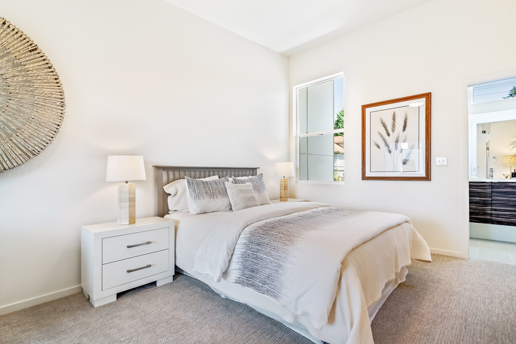 Fresh and Clean: White Bedroom Ideas for a Minimalist Look | Interior ...